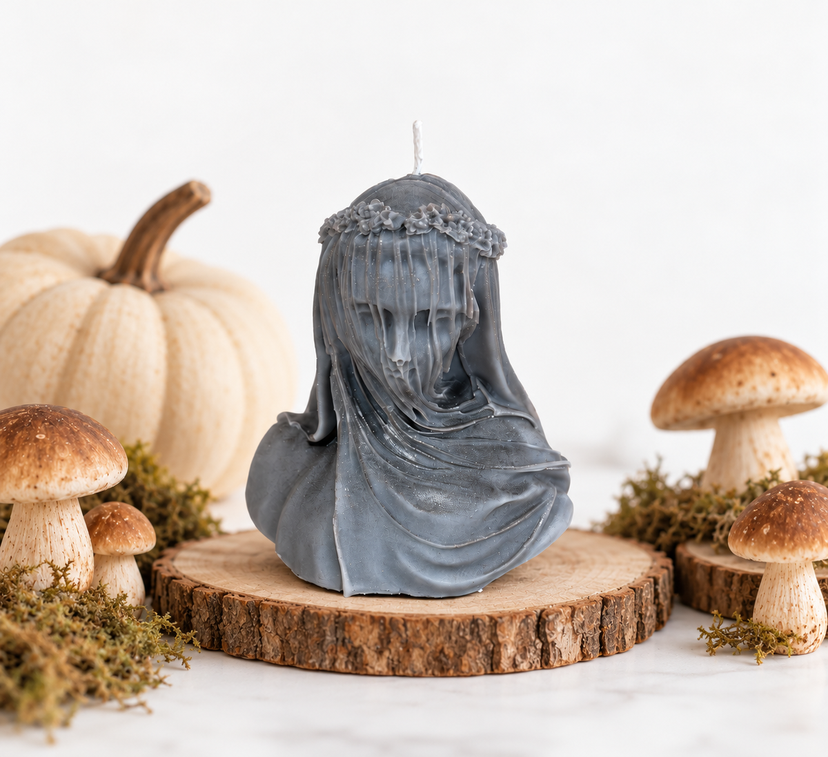 Lady Of Minuit